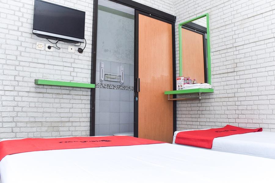 Reddoorz Near Hartono Mall Kejayan Екстер'єр фото