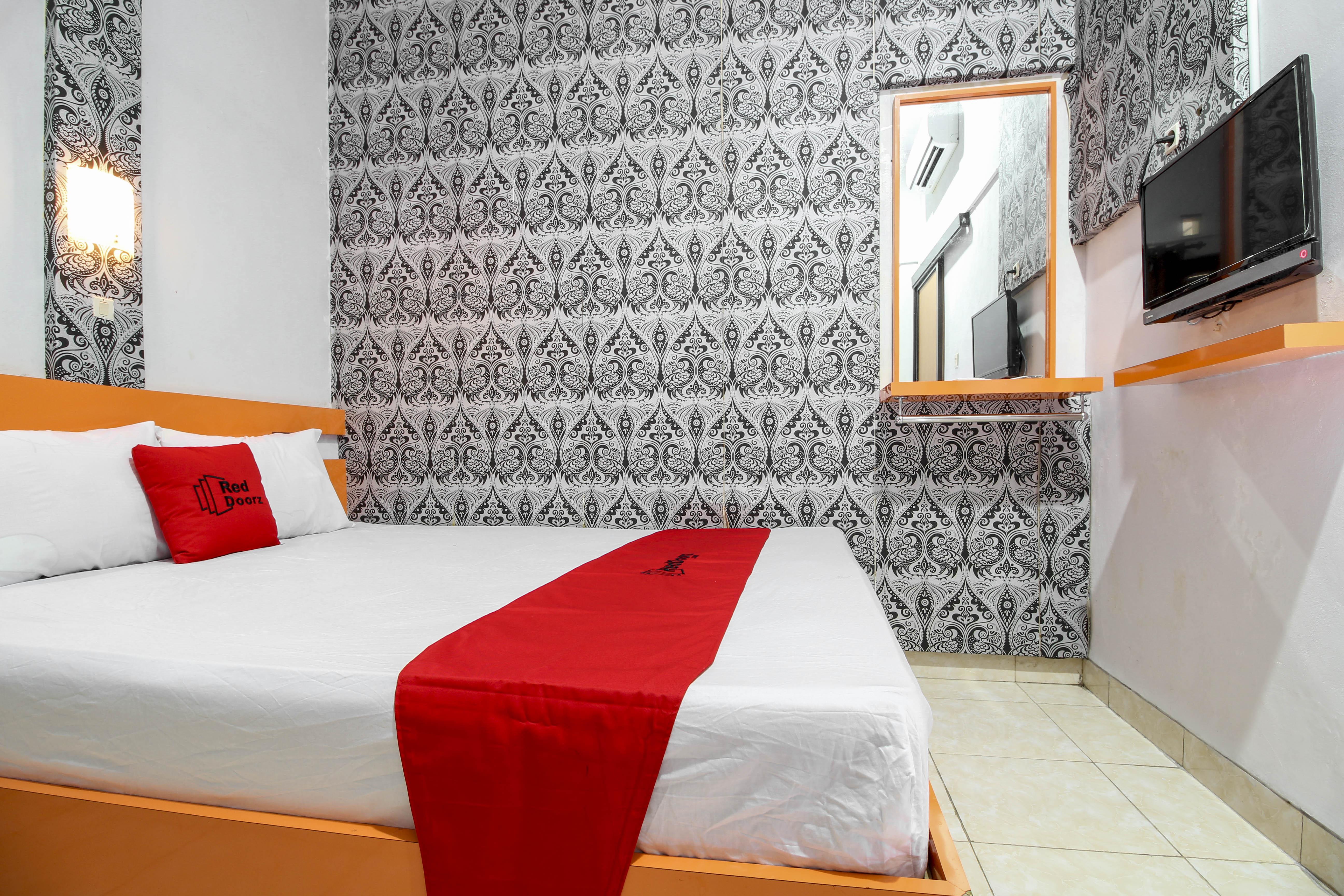 Reddoorz Near Hartono Mall Kejayan Екстер'єр фото