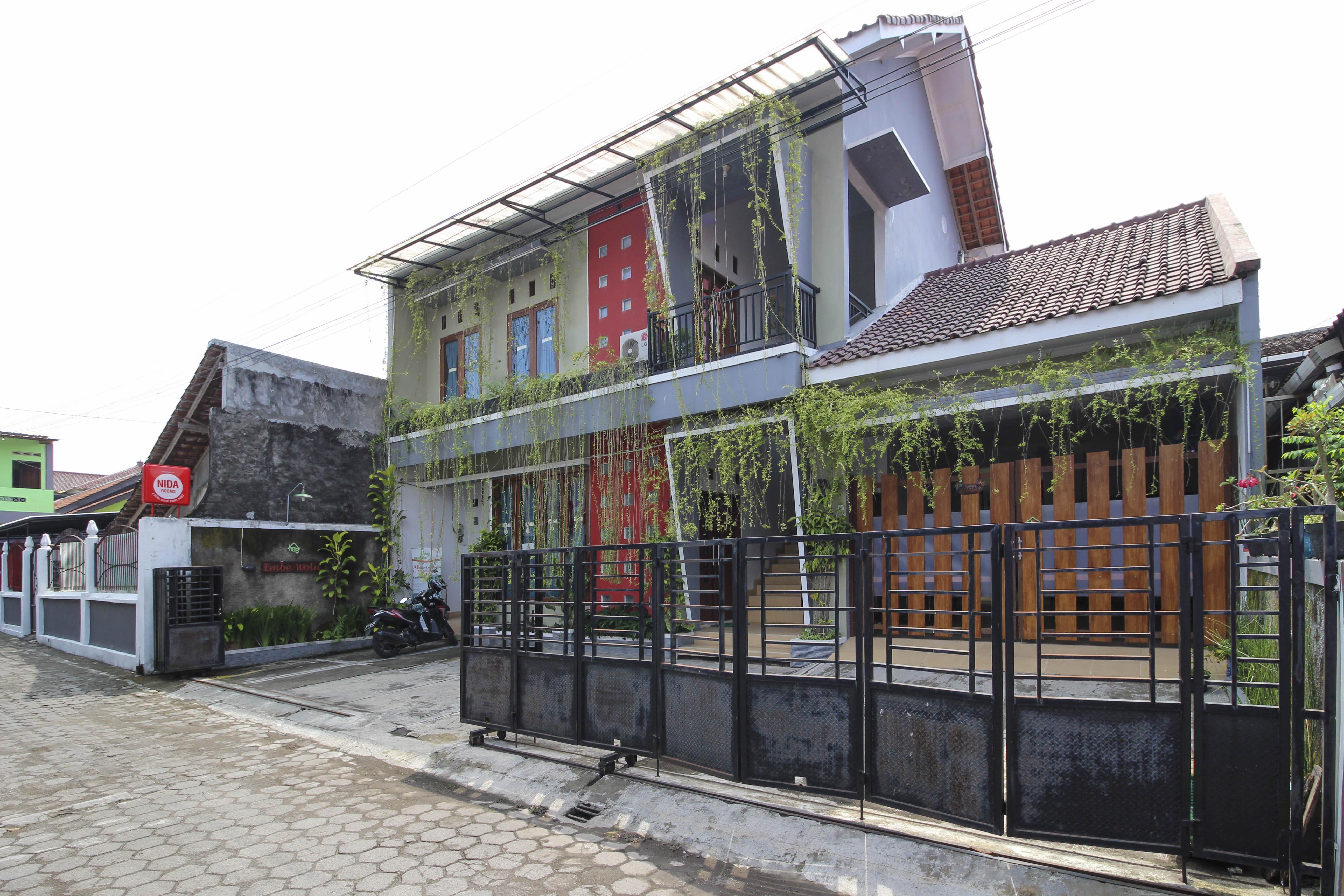 Reddoorz Near Hartono Mall Kejayan Екстер'єр фото