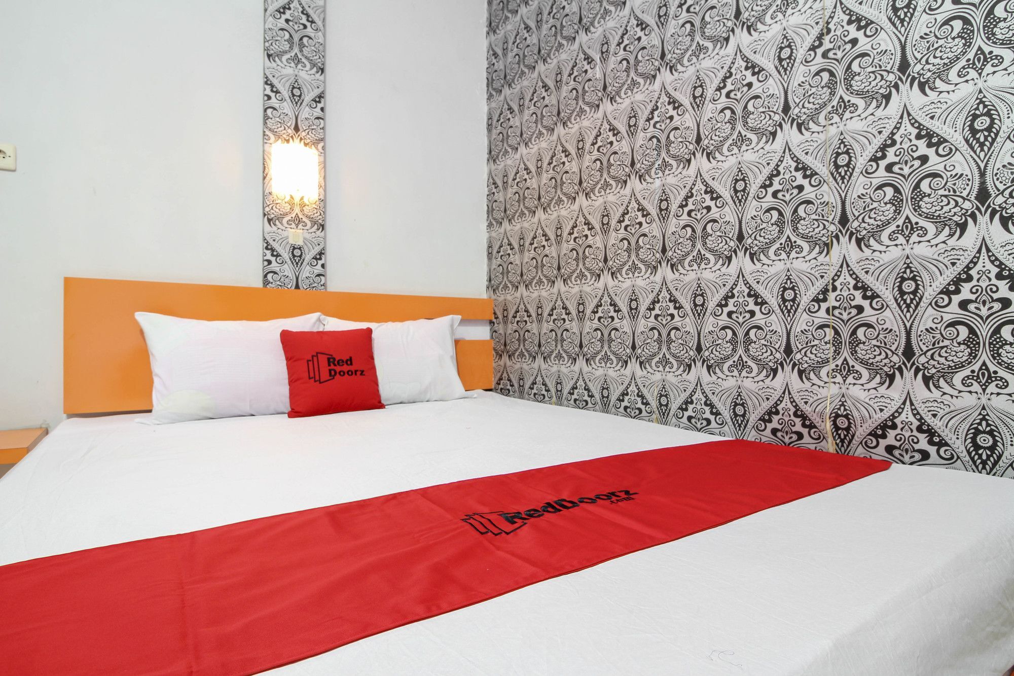 Reddoorz Near Hartono Mall Kejayan Екстер'єр фото